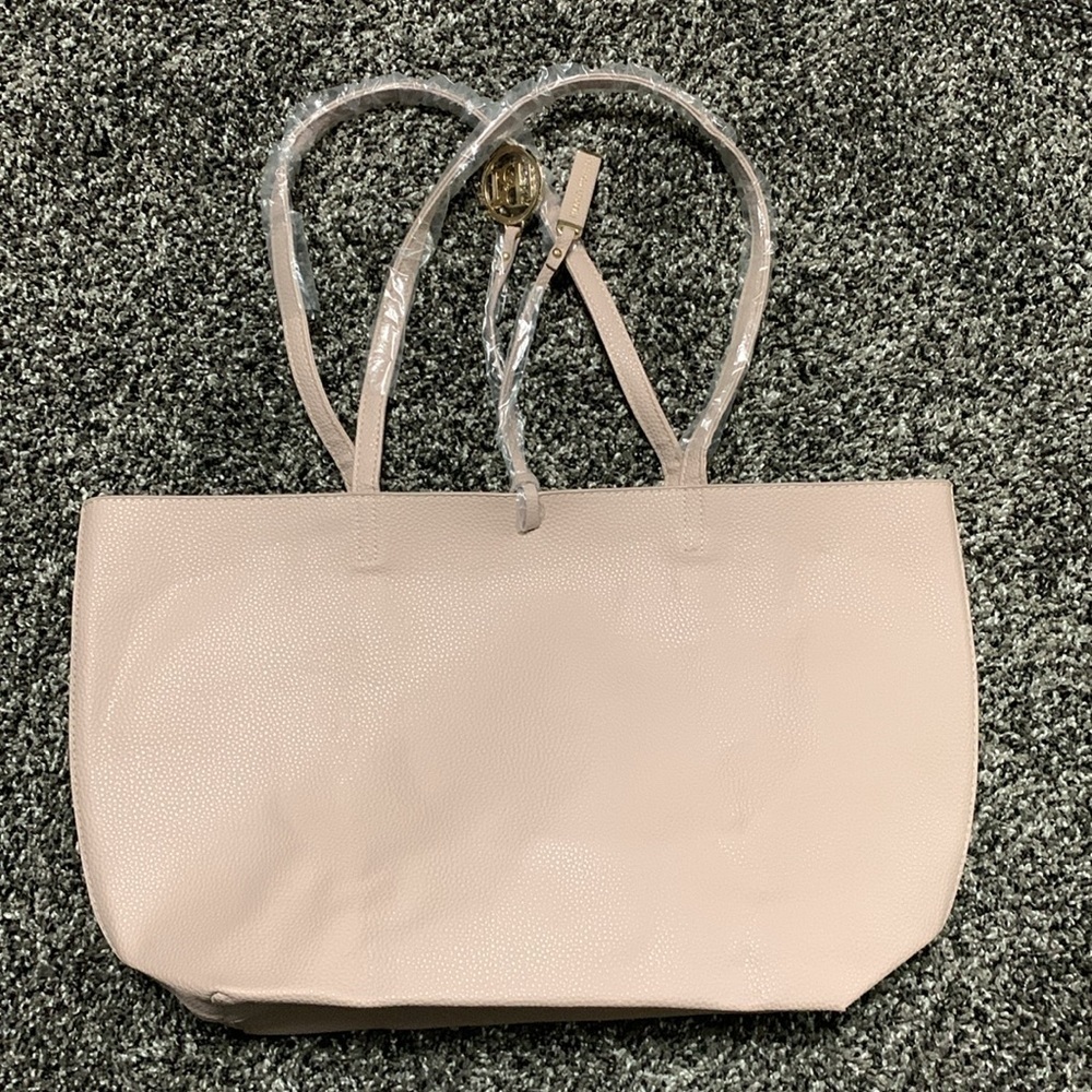 Badgley Mischka Decorative Chain Tote - Picture 8 of 12